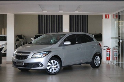 Chevrolet Onix 1.4 Mpfi Lt 8v Flex 4p Manual