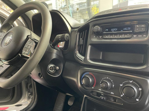 Fiat Strada 1.4 8v Freedom Cd