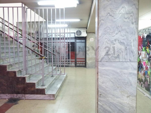 Imagen 2 de 2 de Local Comercial En Galería San Martin En Venta, La Plata