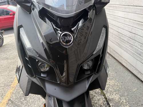 Dafra Cruisym 300
