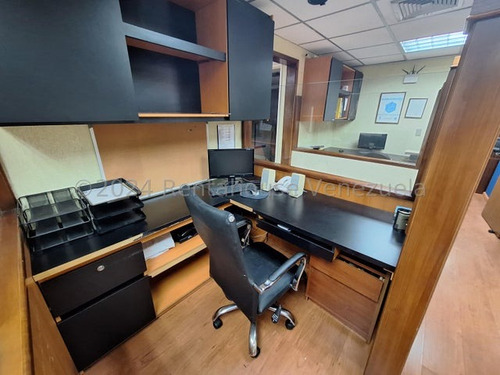 Oficina En Venta Chacao Frente Sambil 24-26660 Yg