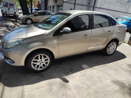 Fiat Grand Siena 1.6 Essence Dualogic Pack Seguridad