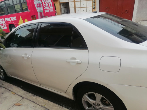 Toyota Corolla 1.8 Xle At