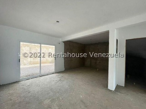 Imagen 8 de 11 de Townhouse A Estrenar En Venta Ubicado En Santa Irene. Punto Fijo