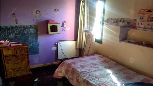 Imagen 4 de 14 de Moderna Casa Quinta Inmejorable Ubicación Sobre Asfalto A Metros De Ruta 2