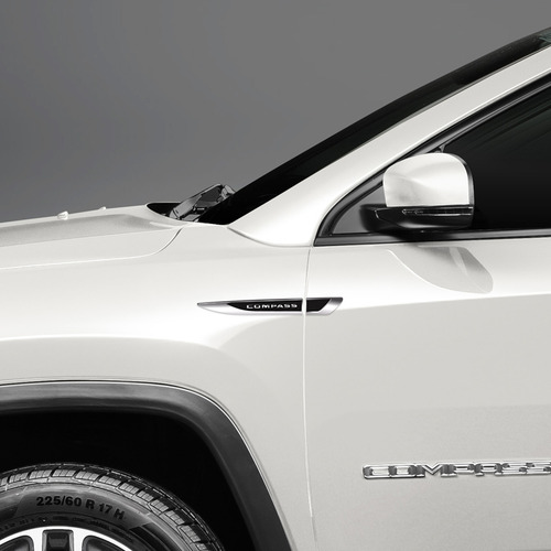 Aplique Lateral Jeep Compass Emblema Resinado Do Para-lama