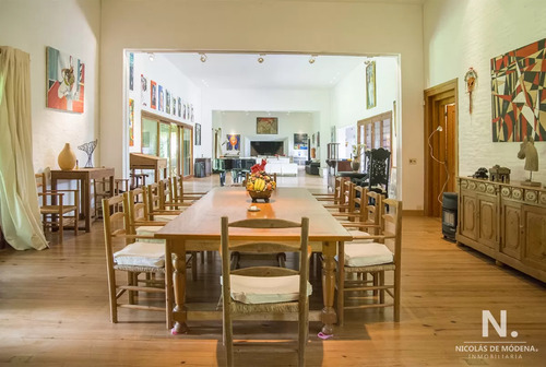 Hermosa Casa En Venta En El Golf.