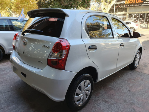 Imagen 20 de 20 de Toyota Etios X 1.5 0km 2023