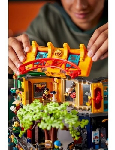 Lego Ninjago - Ninjago City Gardens® Cantidad de piezas: 5685