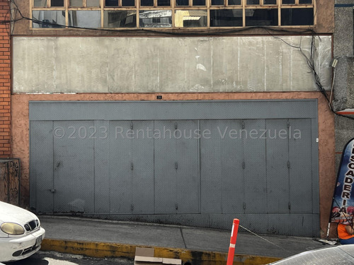 Edificio En Venta 24-4712 En La Candelaria 