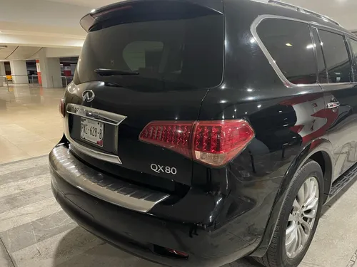 Infiniti QX80 5.6 7 Pasajeros At