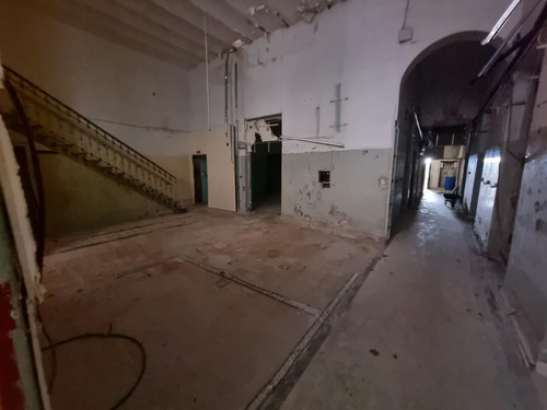 Imagen 9 de 27 de Edificio Comercial -isla De Flores Y Barrios Amorín, Palermo, 1265 M2 , 15 Mts De Frente !!
