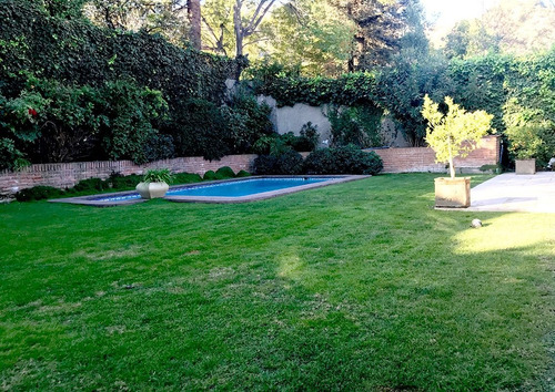 Imagen 20 de 20 de *** Elegante Casa En El Exclusivo Barrio De Santa Maria ***