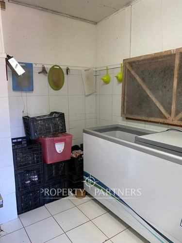 Fabrica Con Sala De Ventas En Parcela Orilla C...