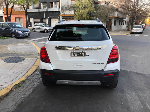 Imagen 6 de 15 de Chevrolet Tracker 2015 1.8 Ltz Fwd Mt 140cv