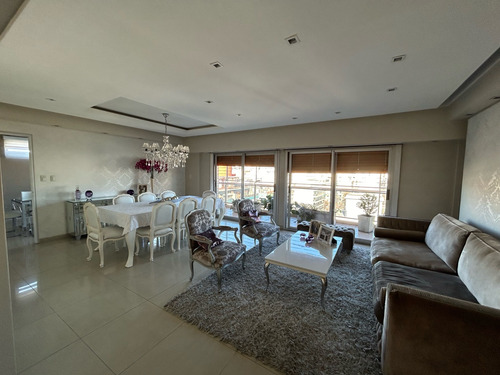 Departamento 4 Ambientes En Venta En Flores- Cochera Y Amenities
