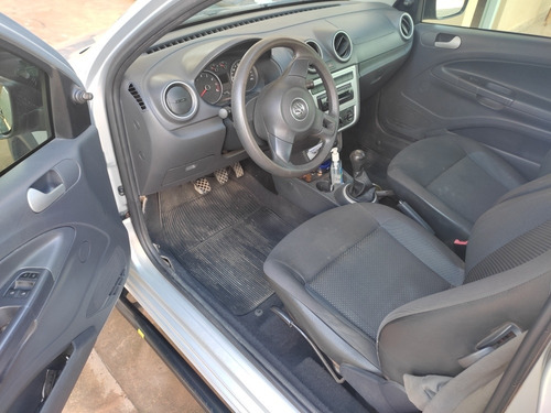 Imagem 7 de 8 de Volkswagen Saveiro 1.6 Startline Cab. Simples Total Flex 2p