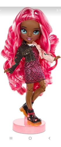 Imagen 2 de 5 de Muñeca Rainbow High Daría Roselyn Original