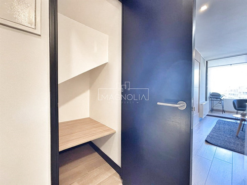 Departamento En Venta De 2 Dorm. En Las Condes