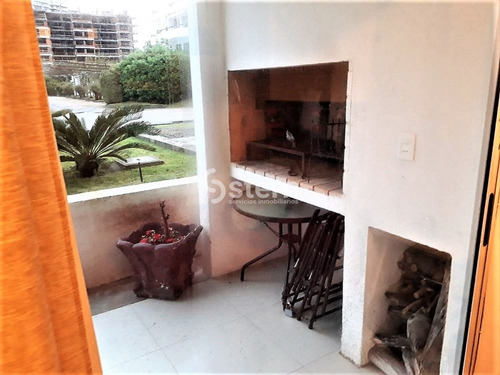 Venta De Monoambiente, Aidy Grill, Punta Del Este- Ref: 1650