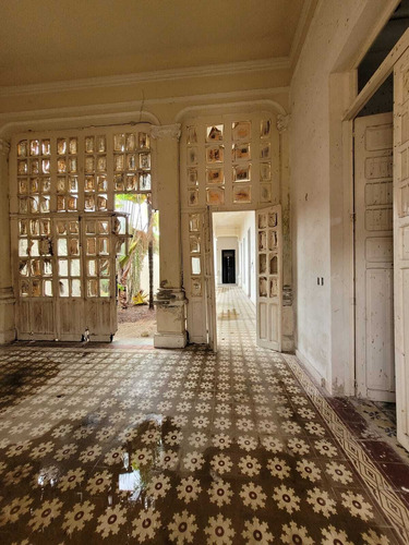 Casona Colonial A Dos Cuadras Del Parque De La Mejorada