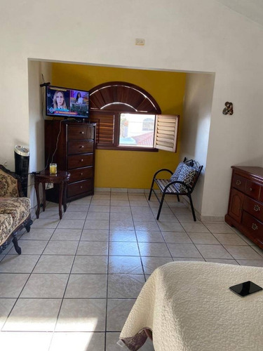 Imagen 2 de 20 de Casa En Venta Muy Grande Y Espaciosa Con Excelente Ubicacion