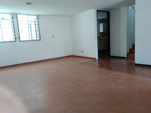 Imagen 4 de 14 de Renta Casa Ideal Para Oficinas, Muy Bien Ubicada Cerca De Angelopoliz Y Av. Principales, San Jose Vista Hermosa, Puebla