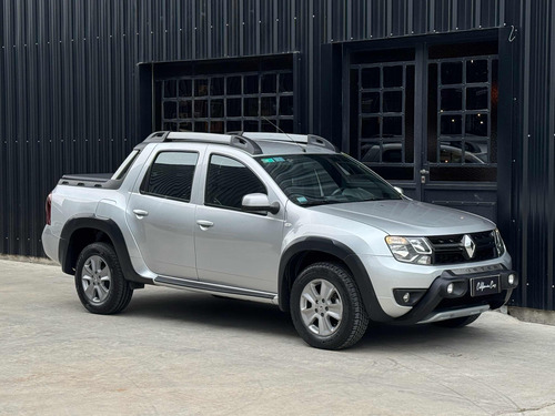 Renault Duster Oroch 2.0 Outsider Plus