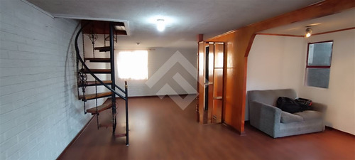 Casa En Venta De 3 Dorm. 2 Baños En Maipú