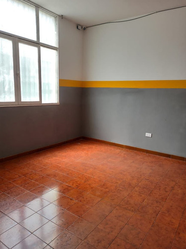 Venta Edificio, Terreno, Local Comercial, Fondo De Comercio. Oportunidad De Inversión En Catia. R.o