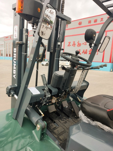 Autoelevador Todoterreno Brumby 3,5 Tn - Diesel Xinchai
