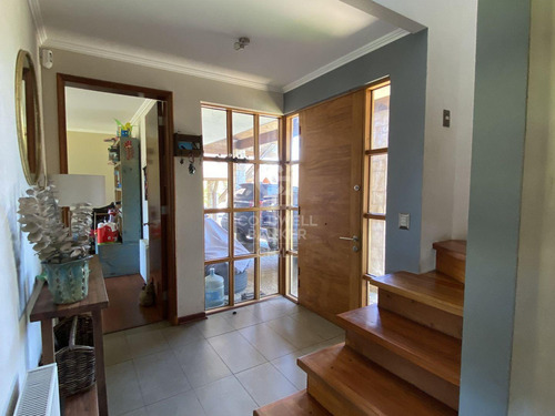 Fundo El Venado, Con Amplio Jardin Y En Condominio