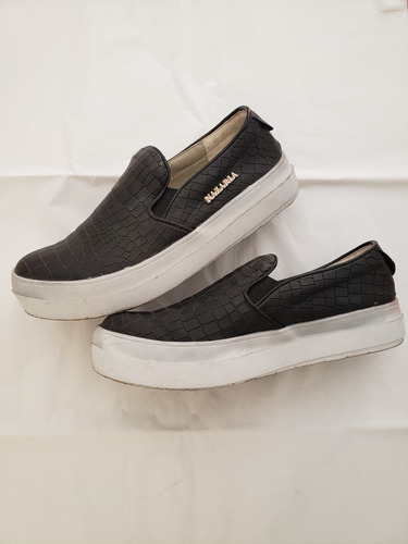 Panchas Zapatos Negros Marca Nazaria