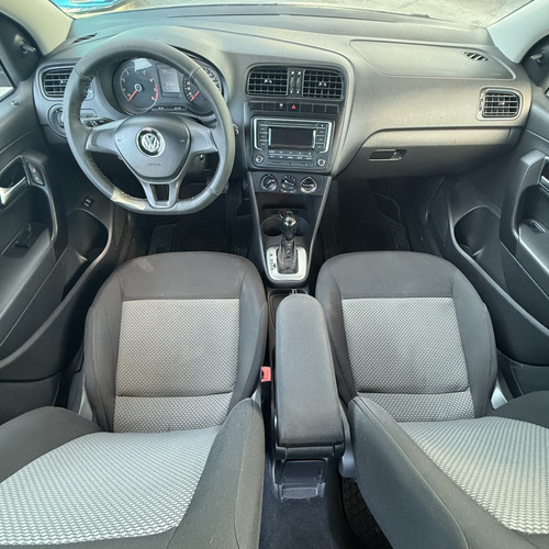 Volkswagen Vento 1.6 Confortline At
