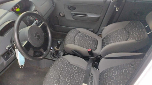 Imagen 16 de 23 de Chevrolet Spark 2018 1.0 Life