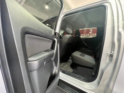 Imagen 19 de 22 de Ford Ranger Xlt 4x4 3.2 Usada 2021 Nueva Manual