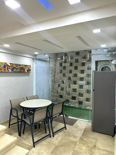 Venta De Town House Conjunto Privado Jardin Mañongo