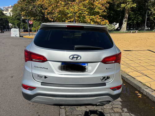 Hyundai Santa Fe 2.4 Seguridad 7as 6at 2wd