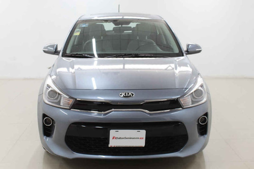 Imagen 8 de 15 de Kia Kia Rio Hb 2018 4 Cilindros