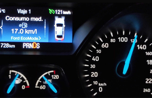 Ford Focus III 2.0 Sedan Titanium At6