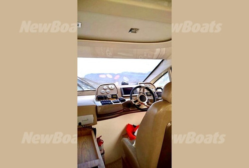 Imagem 4 de 13 de Intermarine 42 2015 Ñ Sessa, Beneteau, Azimut, Phantom
