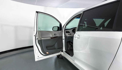Imagen 14 de 15 de 38048 - Toyota Sienna 2014 Con Garantía