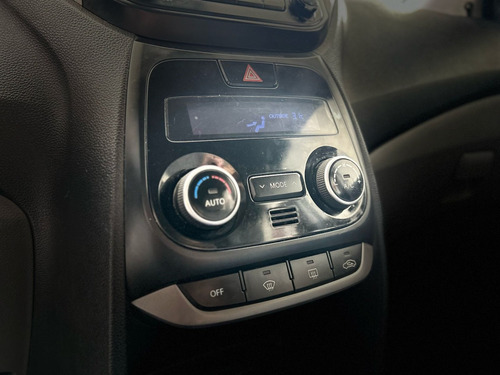 Hyundai HB20S 1.6 PREMIUM 16V FLEX 4P AUTOMÁTICO