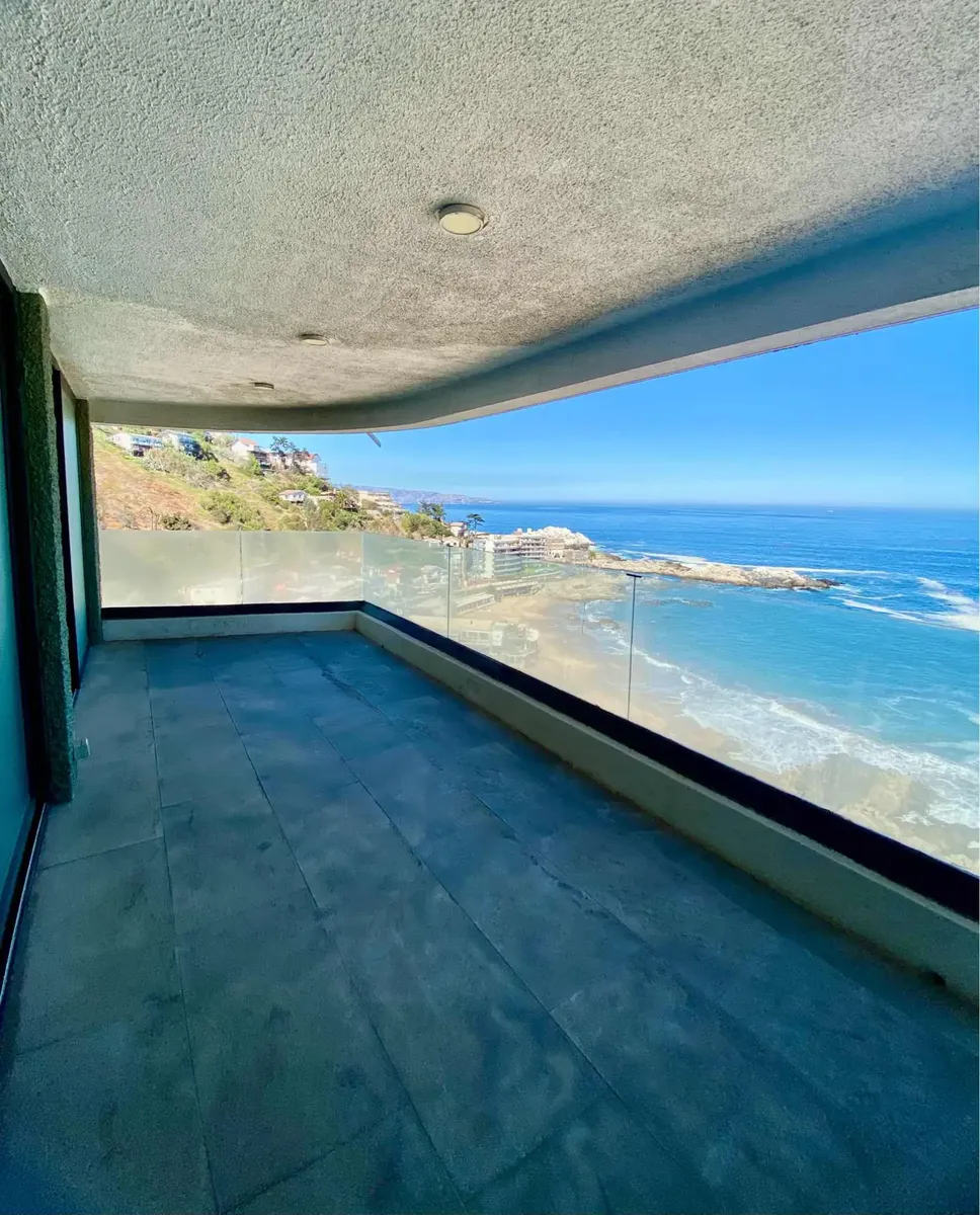 Imagen 4 de 21 de Departamento En Venta En Reñaca Con Terraza Y Vista Al Mar