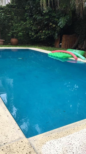 Impecable Casa Con Jardín Y Pileta