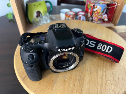 Camara Canon 80d 