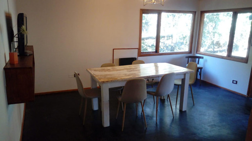 Complejo De Cabañas En Venta - 5 Dormitorios 4 Baños - 610mts2 - Villa La Angostura