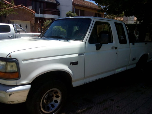 Ford F100 Supercabina