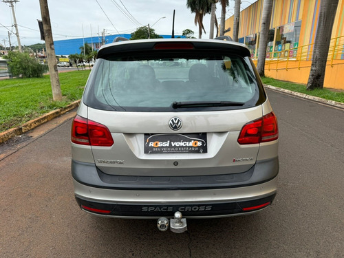 Volkswagen Space Cross 1.6 MI 8V FLEX 4P AUTOMATIZADO