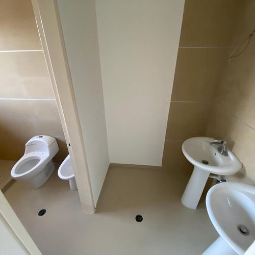 Imagen 18 de 22 de Gran Oportunidad De Townhouse En Tucacas